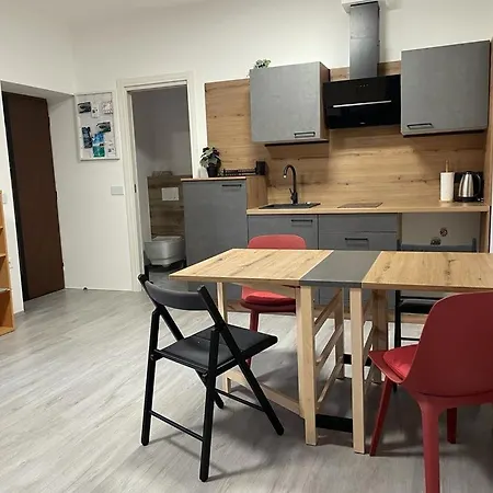Sandra's House דירה